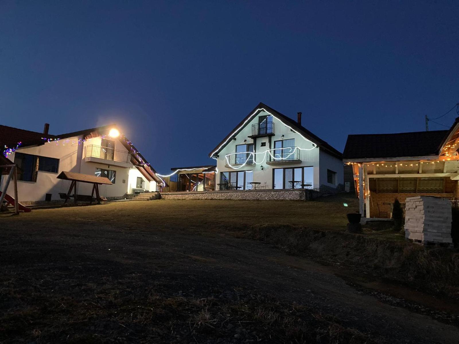 הוילה Casa Din Livada, Poiana Marului, Brasov מראה חיצוני תמונה